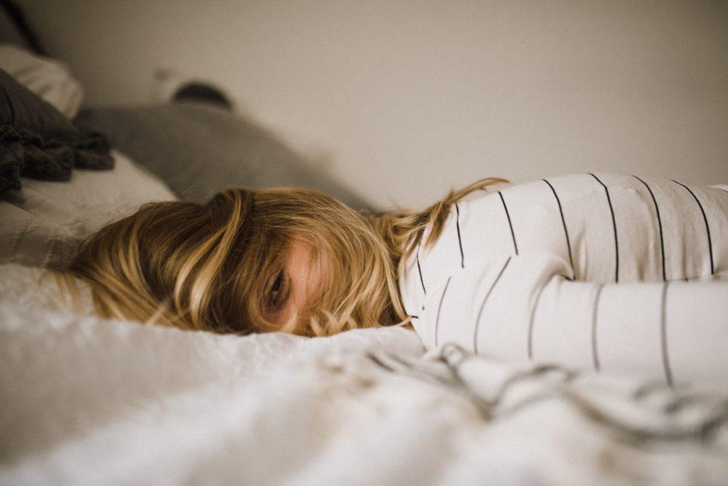 femme fatiguée endométriose